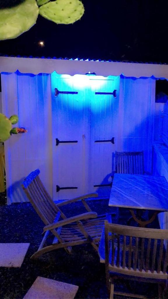 Le Sable Bleu - Evasion Tropicale A Sainte-Anne - Plage 5Min - Piscine - Parking - Logement Climatise - Vue Sur Les Palmiers - Parfait Pour Sejours En Famille Ou Entre Amis المظهر الخارجي الصورة