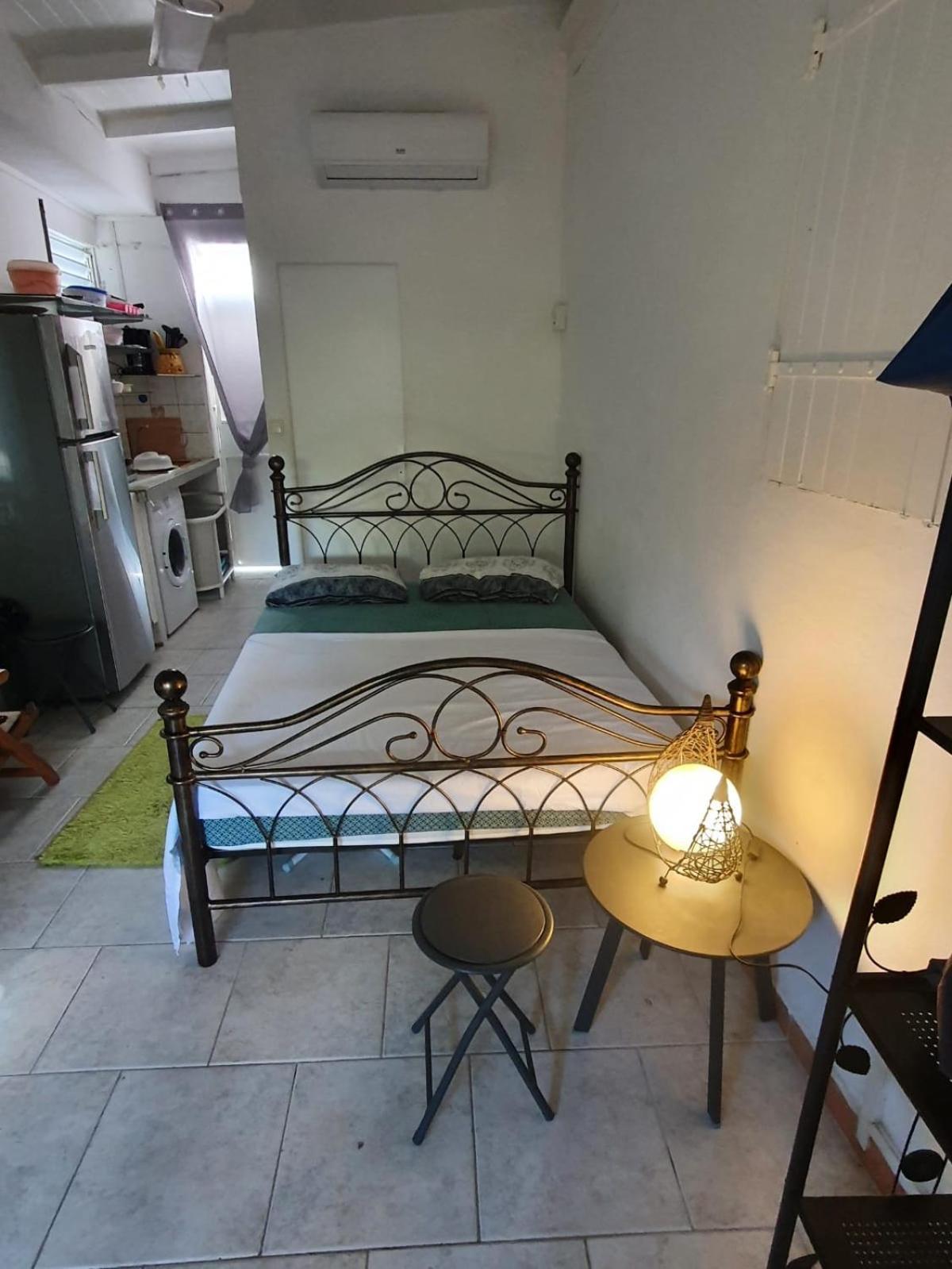Le Sable Bleu - Evasion Tropicale A Sainte-Anne - Plage 5Min - Piscine - Parking - Logement Climatise - Vue Sur Les Palmiers - Parfait Pour Sejours En Famille Ou Entre Amis المظهر الخارجي الصورة